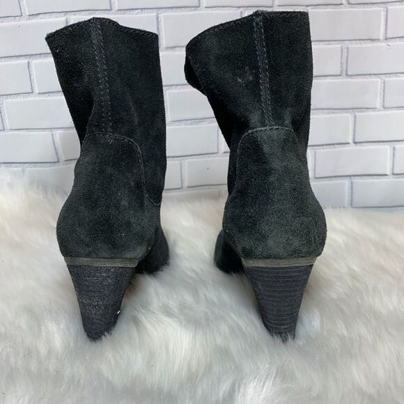 Blondo Distressed Suede Pull On Booties Sz 8.5 - Picture 4 of 6